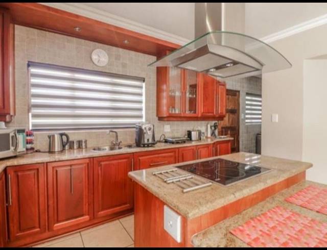 3 BEDROOM TOWNHOUSE FOR SALE IN EMFULENI GOLF ESTATE